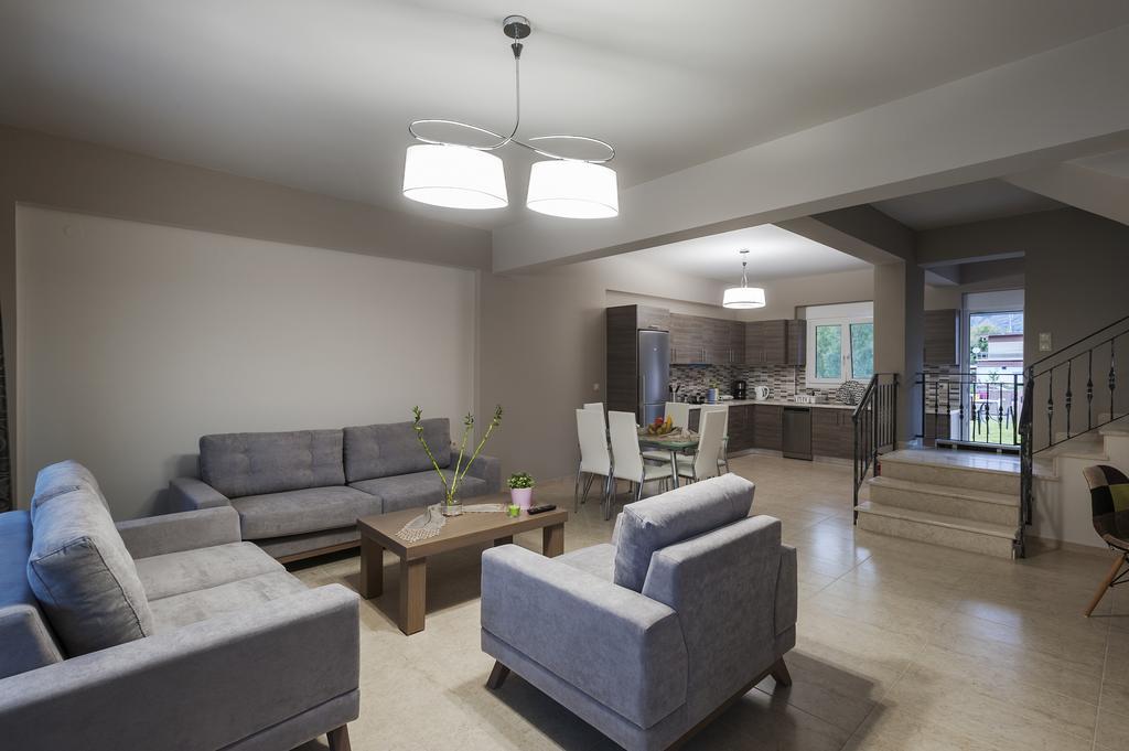 4 Seasons Villas Plataria Habitación foto