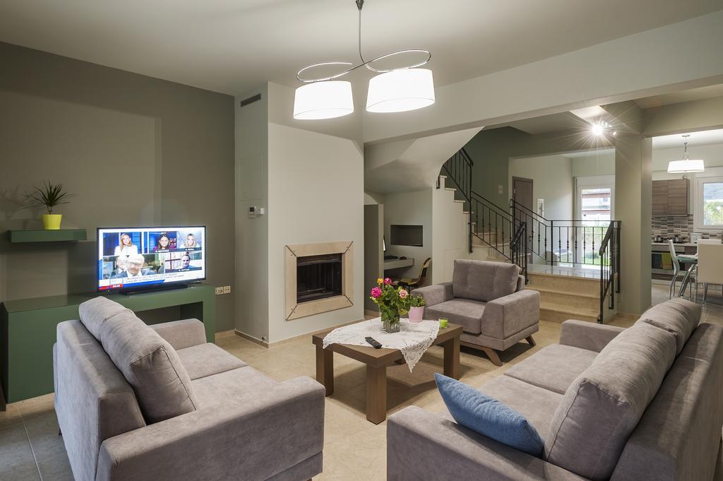 4 Seasons Villas Plataria Habitación foto