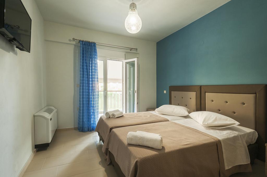 4 Seasons Villas Plataria Habitación foto