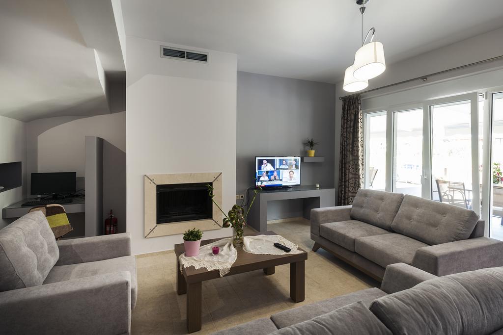 4 Seasons Villas Plataria Habitación foto